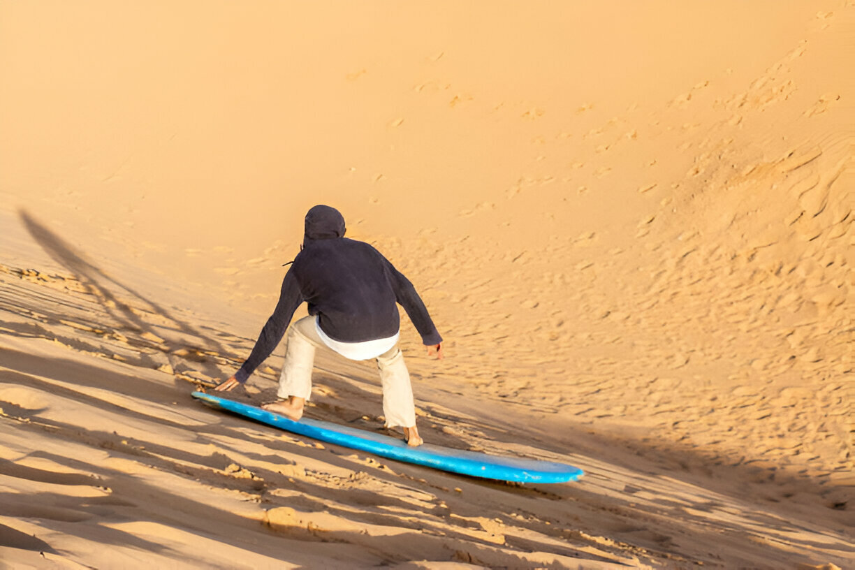 Sandboarding in Timlaline